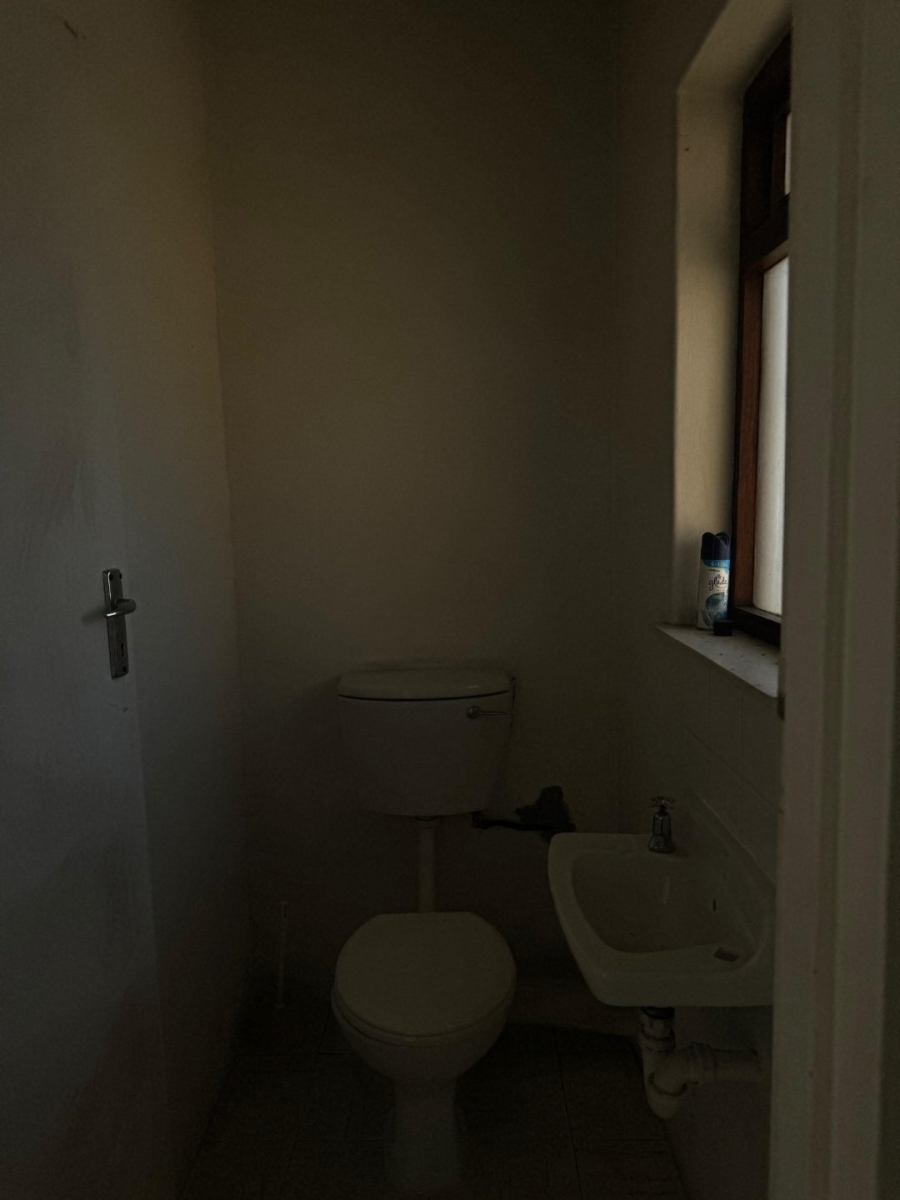 To Let commercial Property for Rent in Hillcrest Heights Western Cape